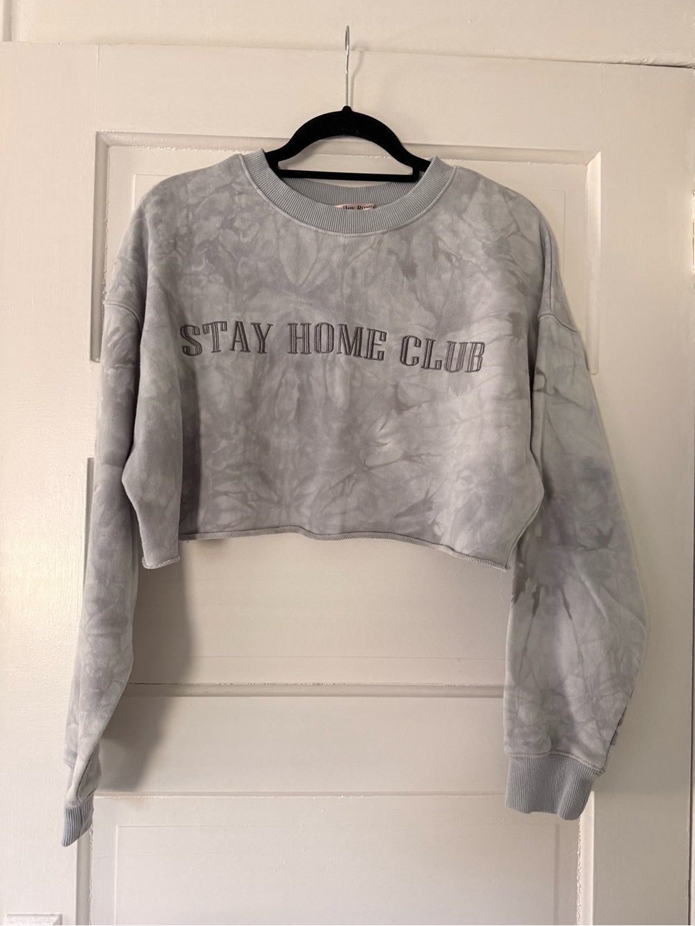 NWOT Bailey Rose Embroidered Tie-Dye Cropped Sweatshirt